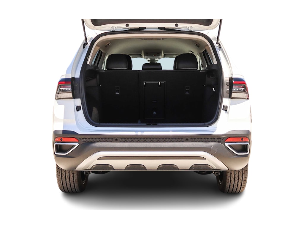 Thumbnail: 2026 Volkswagen Taos - 16