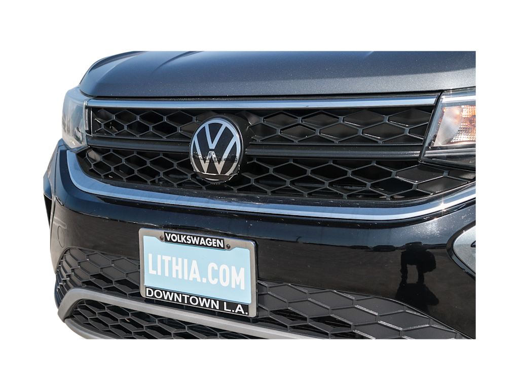 Thumbnail: 2023 Volkswagen Taos - 20