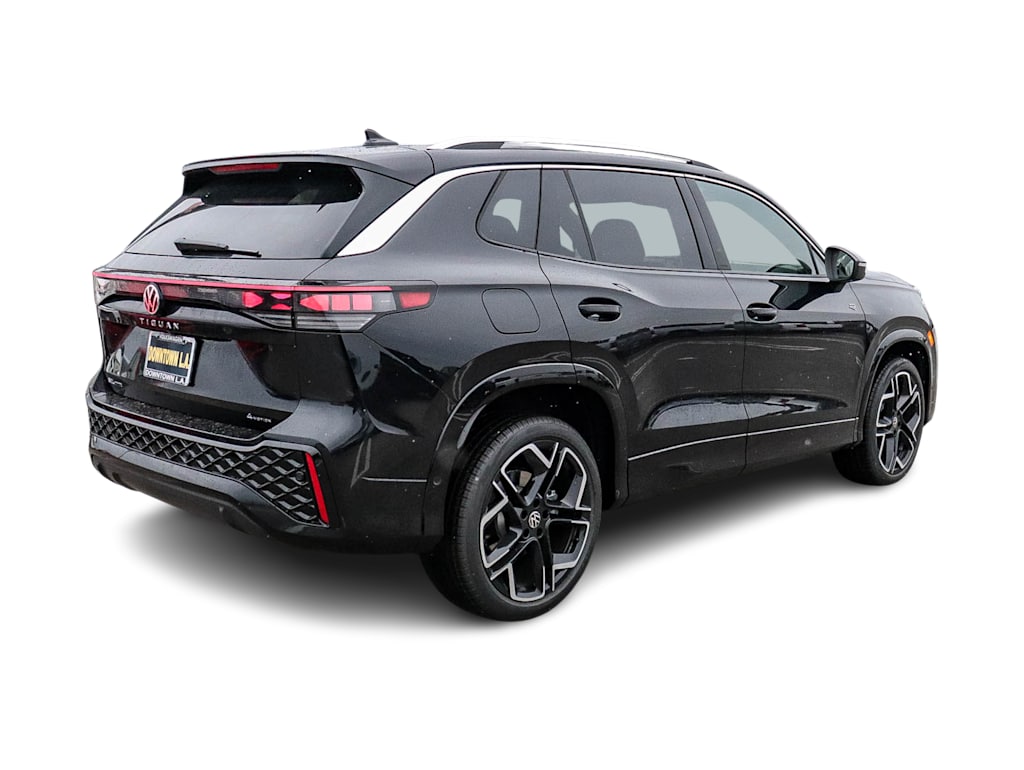 Thumbnail: 2026 Volkswagen Tiguan - 18