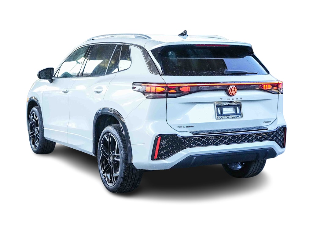 Thumbnail: 2026 Volkswagen Tiguan - 3