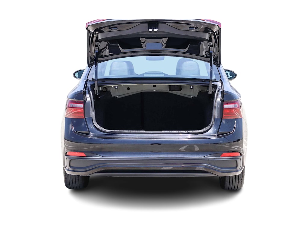 Thumbnail: 2025 Volkswagen Jetta - 16
