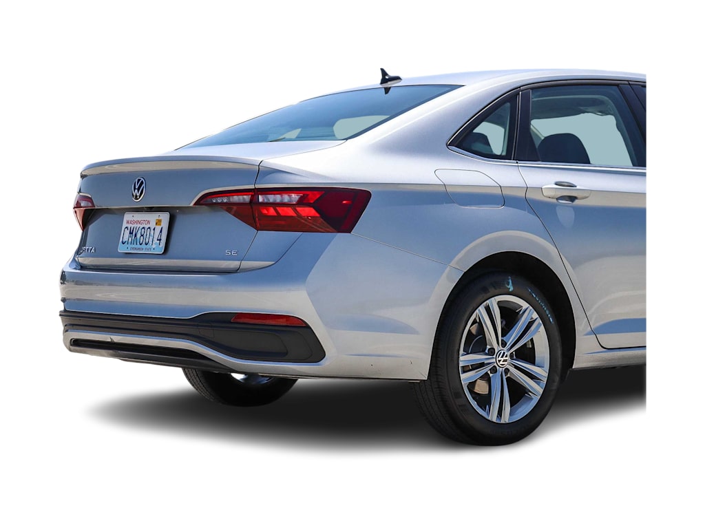Thumbnail: 2024 Volkswagen Jetta - 3