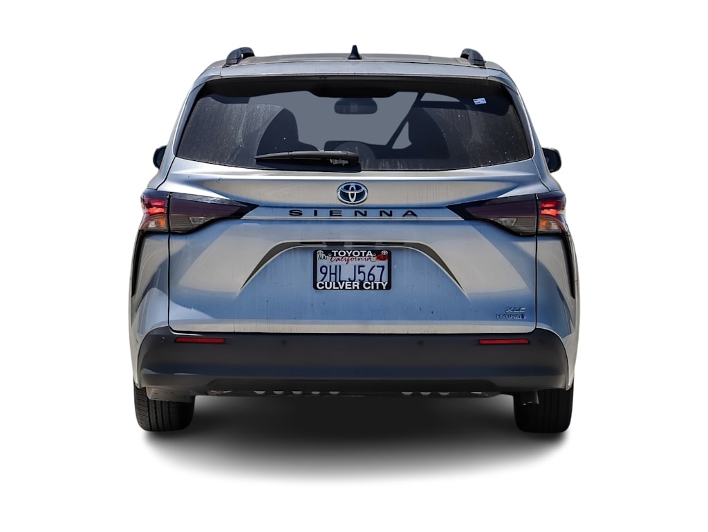 Thumbnail: 2023 Toyota Sienna - 4