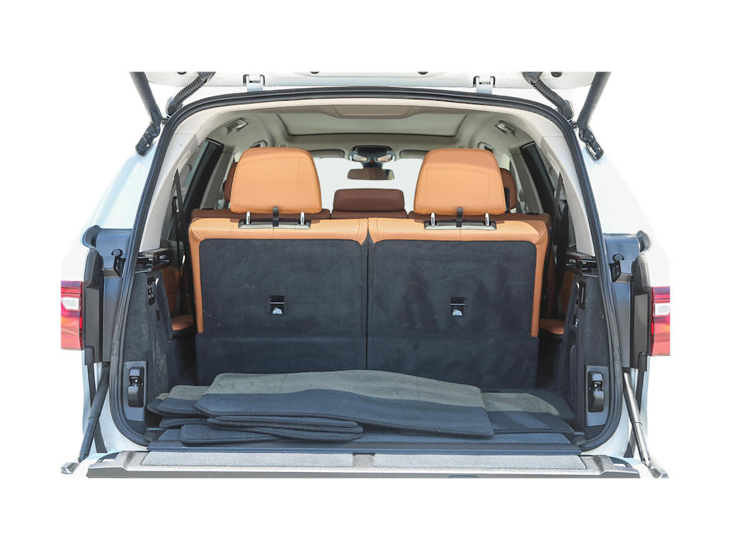 Thumbnail: 2019 BMW X7 - 16