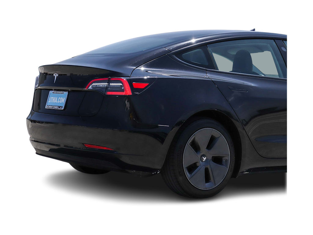 Thumbnail: 2023 Tesla Model 3 - 17