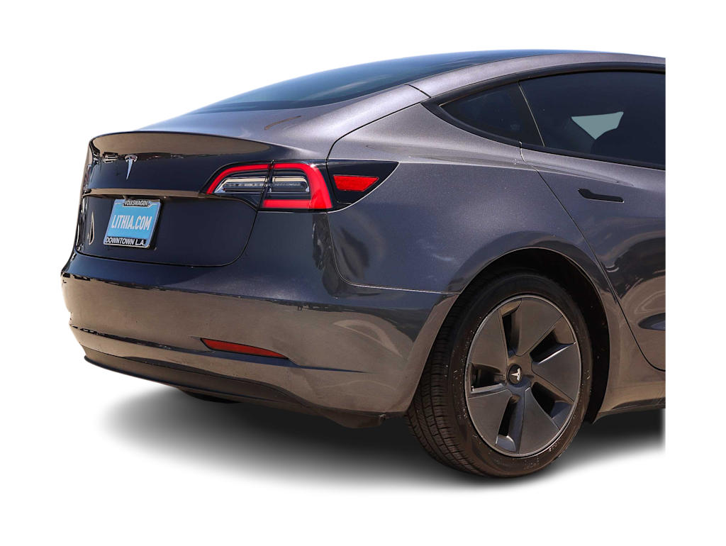 Thumbnail: 2023 Tesla Model 3 - 17