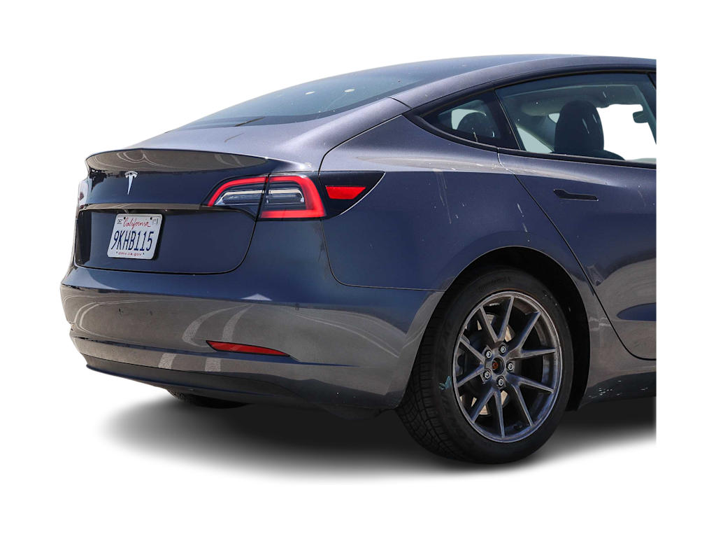 Thumbnail: 2023 Tesla Model 3 - 17