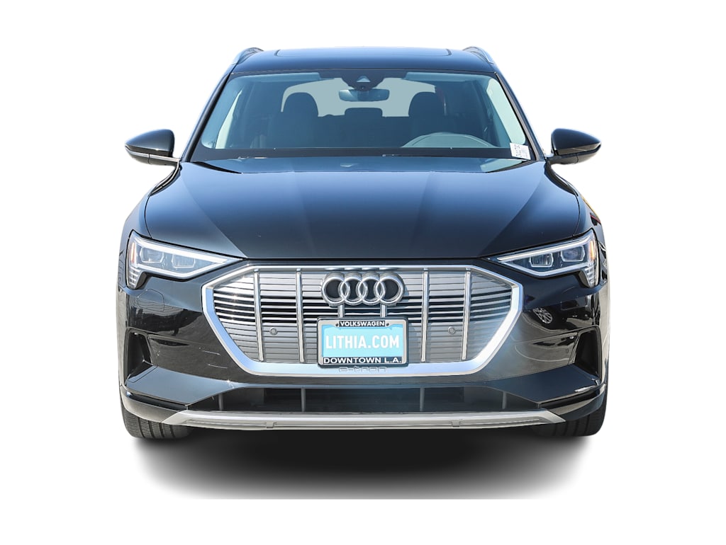 Thumbnail: 2022 Audi e-tron - 6