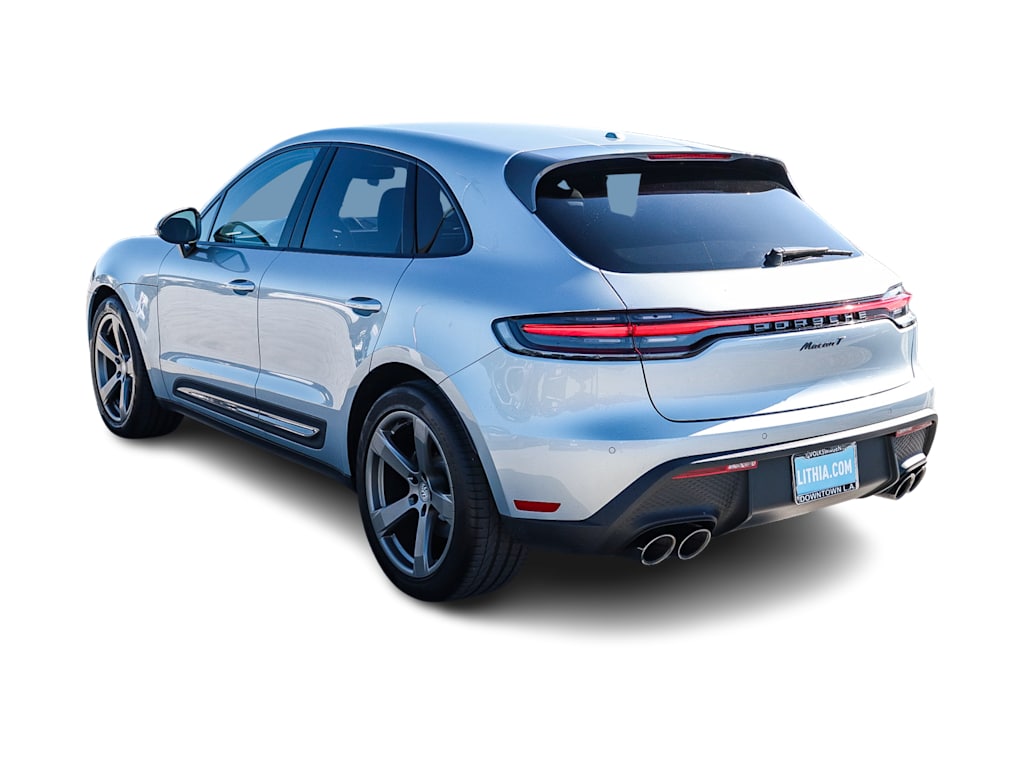 Thumbnail: 2023 Porsche Macan - 3