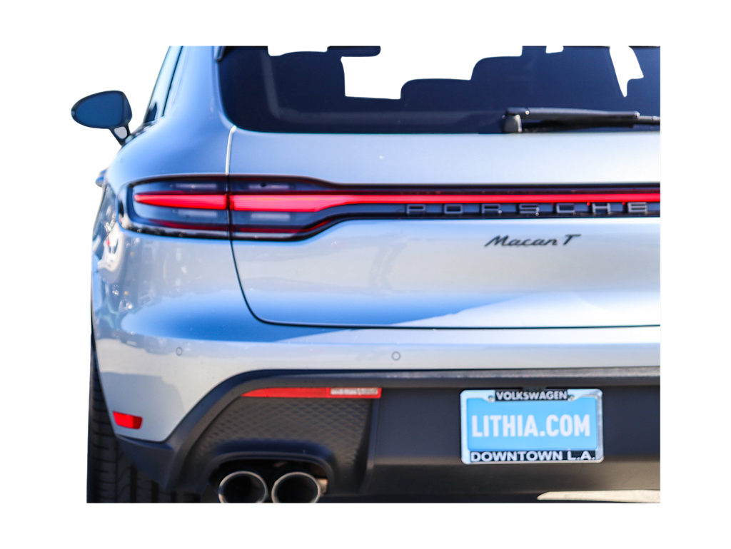 Thumbnail: 2023 Porsche Macan - 21