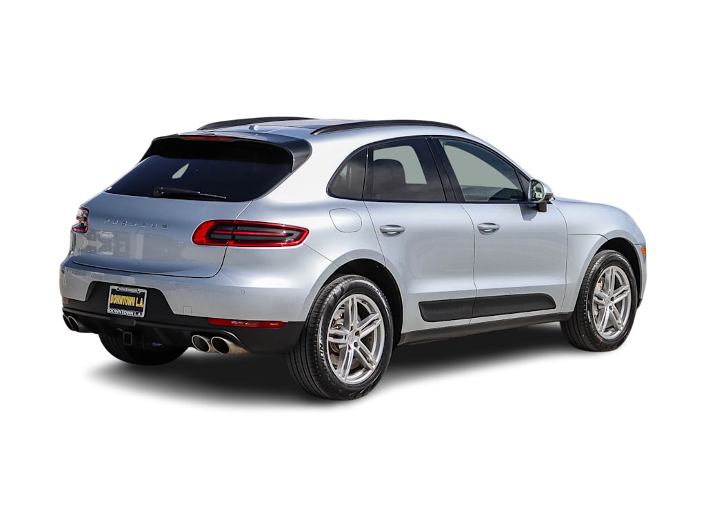 Thumbnail: 2017 Porsche Macan - 19