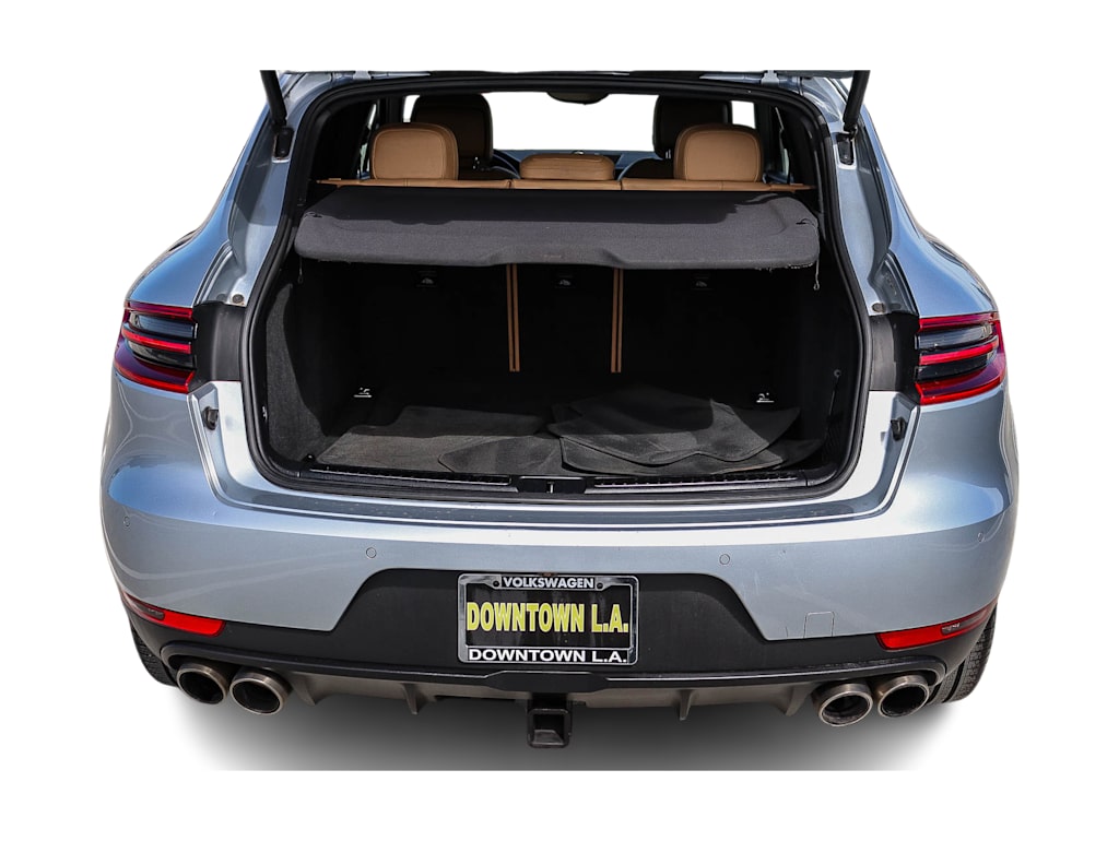 Thumbnail: 2017 Porsche Macan - 17