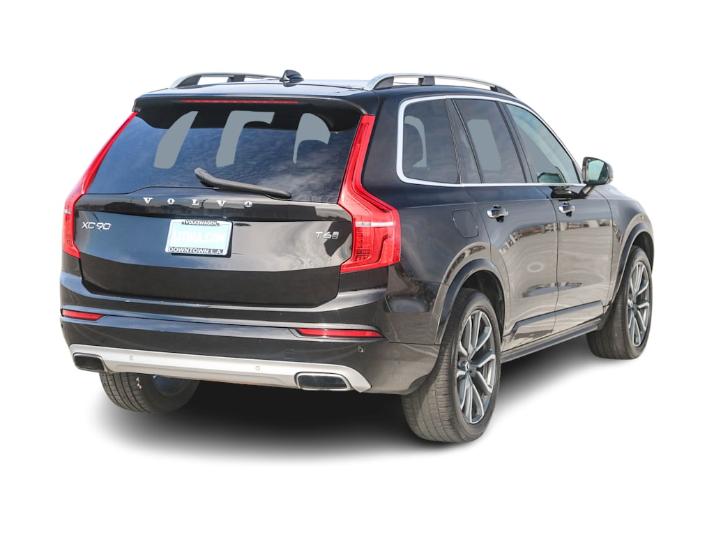 Thumbnail: 2018 Volvo XC90 - 21