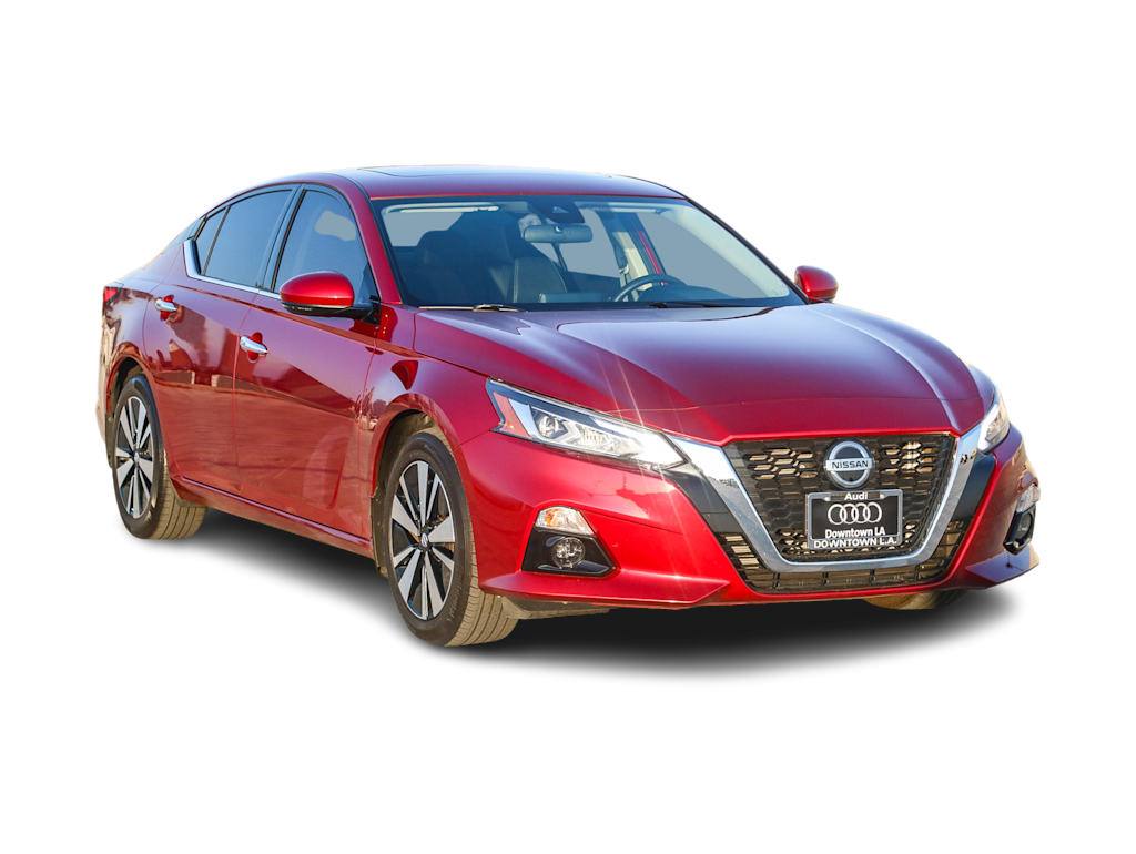 Thumbnail: 2022 Nissan Altima - 18