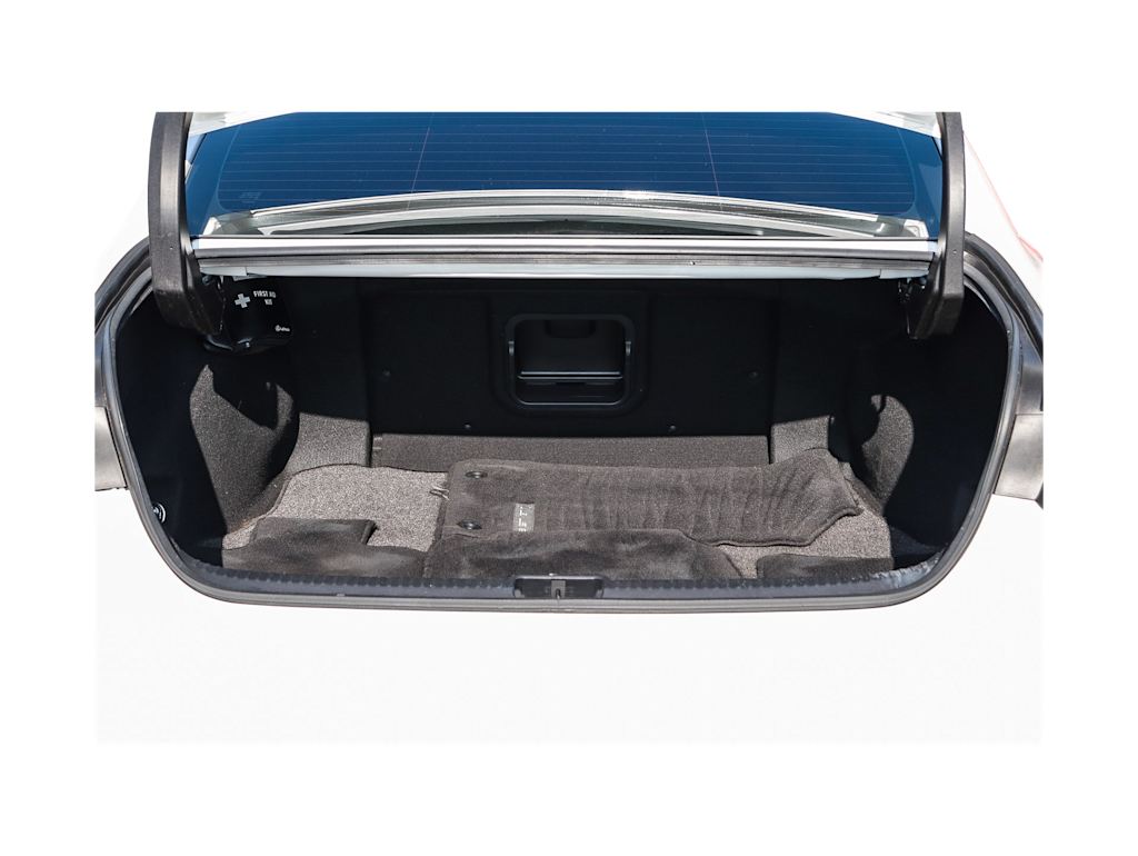 Thumbnail: 2021 Lexus ES - 17