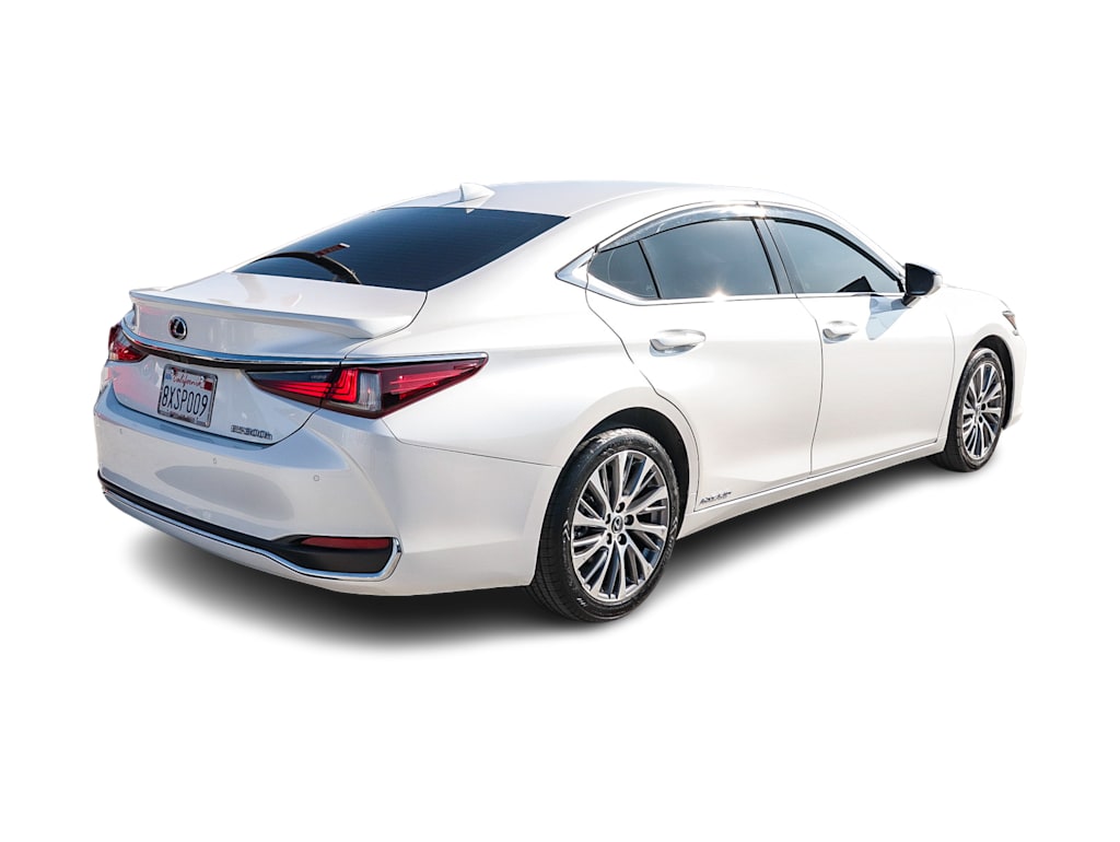Thumbnail: 2021 Lexus ES - 22