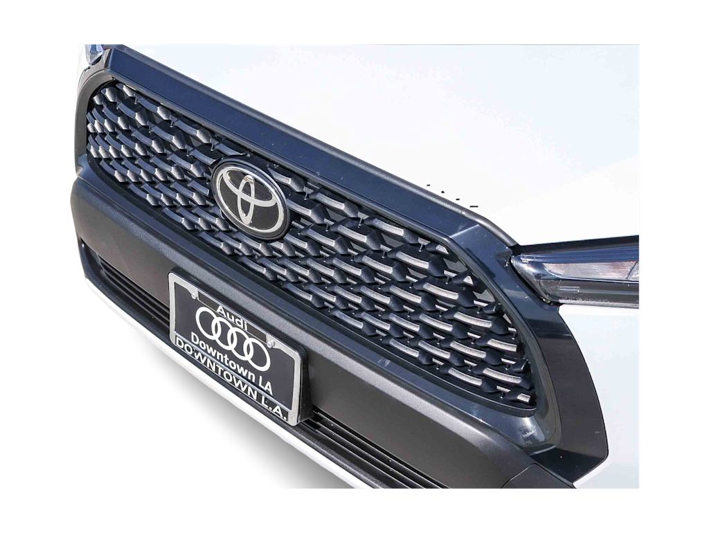 Thumbnail: 2022 Toyota Corolla Cross - 18