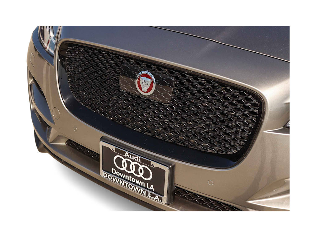 Thumbnail: 2020 Jaguar F-Pace - 21