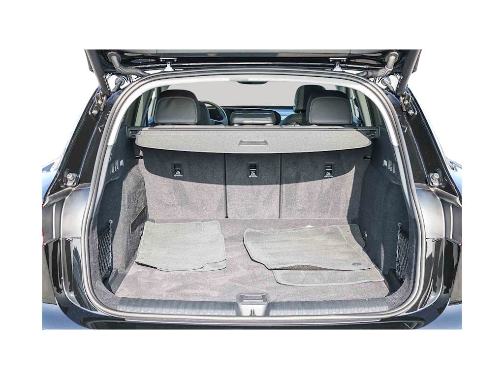 Thumbnail: 2025 Audi Q6 e-tron - 15