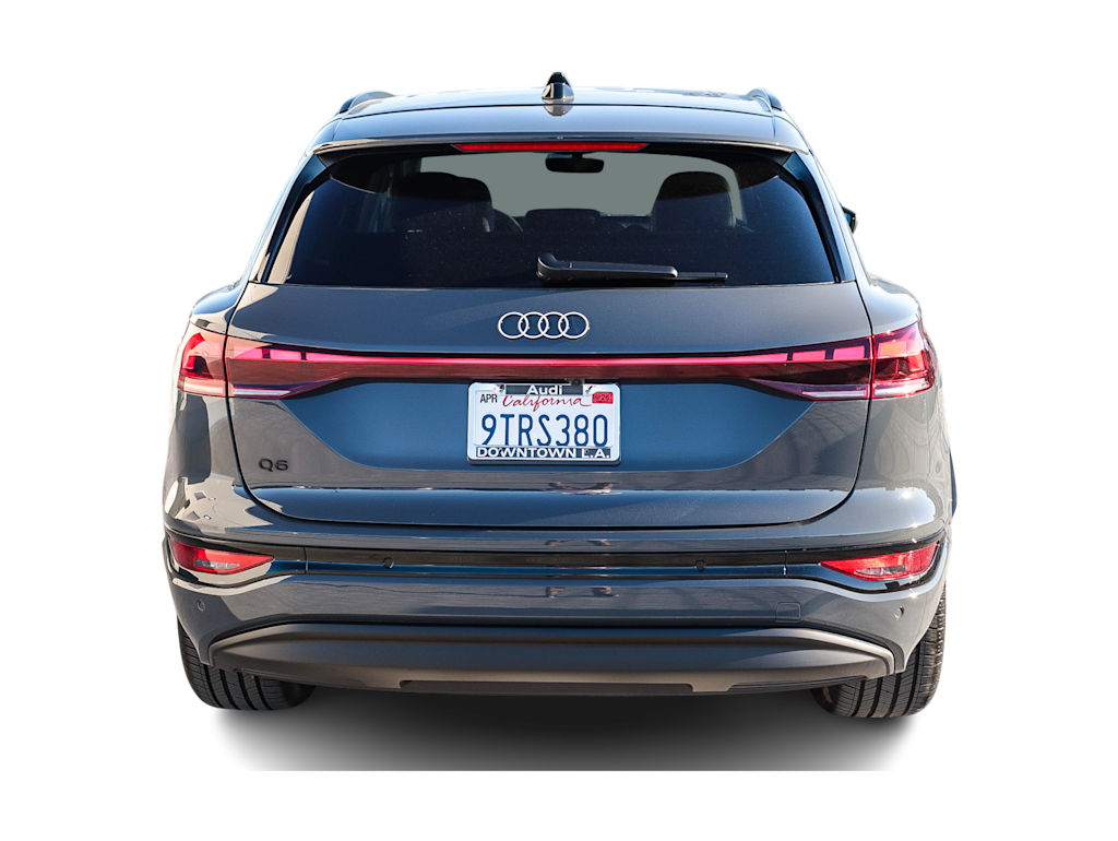 Thumbnail: 2025 Audi Q6 e-tron - 4