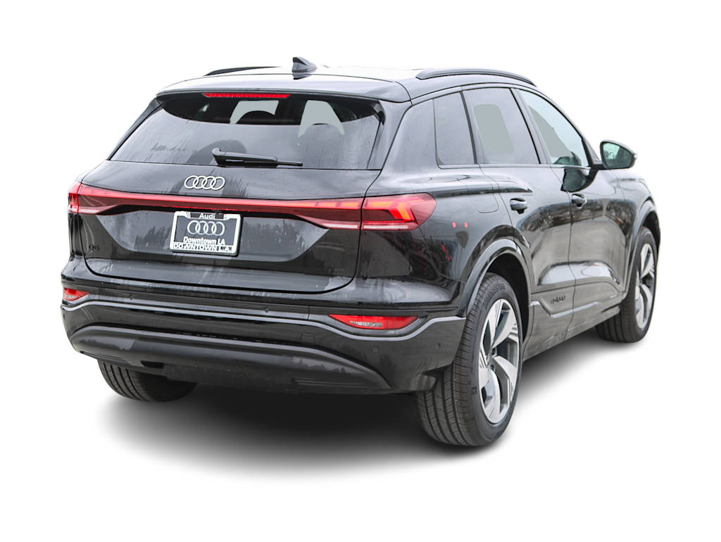 Thumbnail: 2025 Audi Q6 e-tron - 19