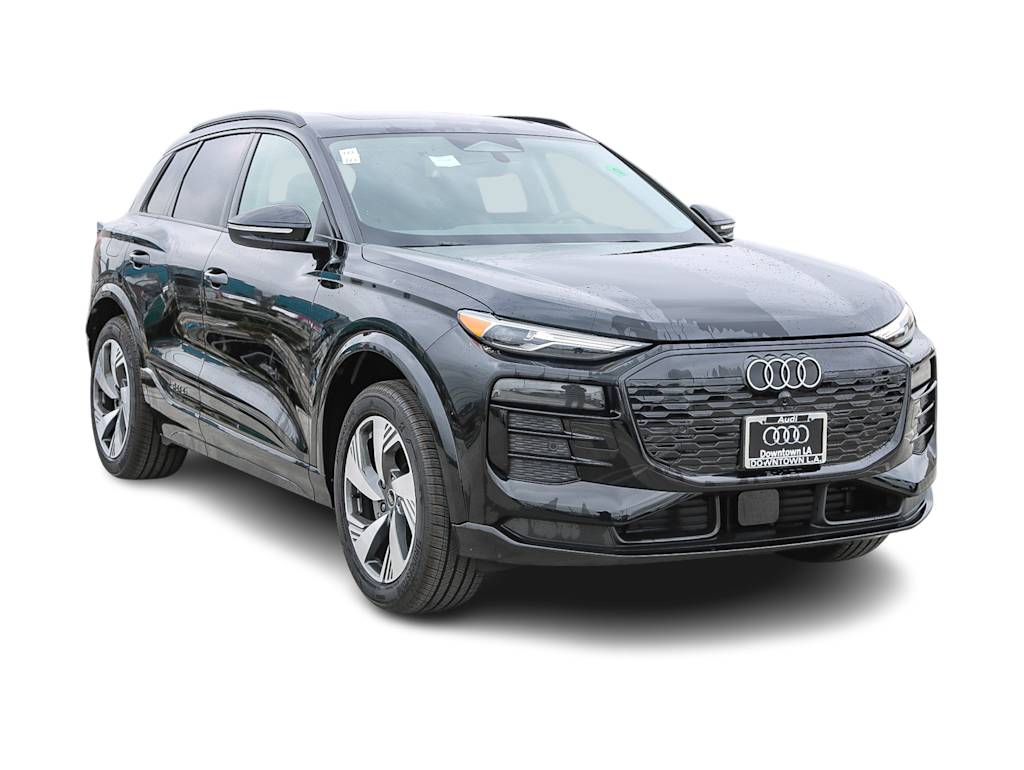 Thumbnail: 2025 Audi Q6 e-tron - 17
