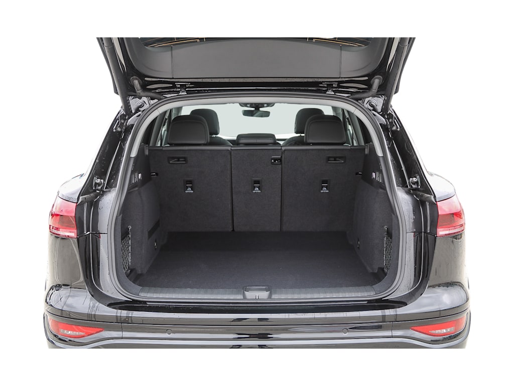 Thumbnail: 2025 Audi Q6 e-tron - 16