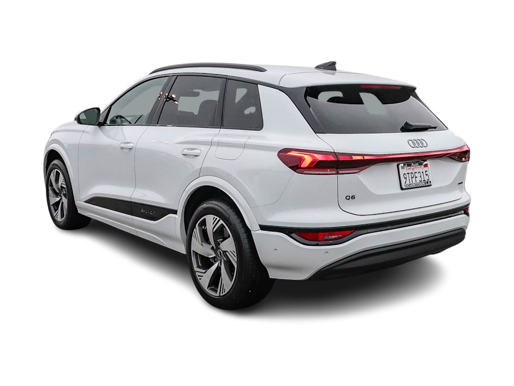 Thumbnail: 2025 Audi Q6 e-tron - 3