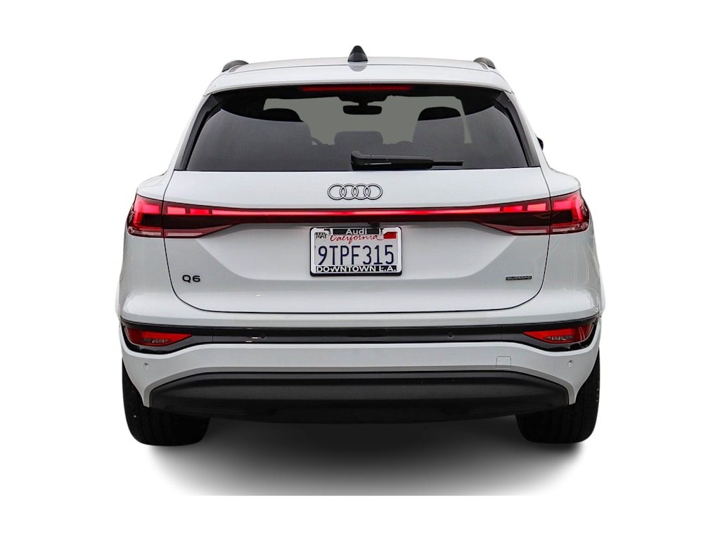 Thumbnail: 2025 Audi Q6 e-tron - 4