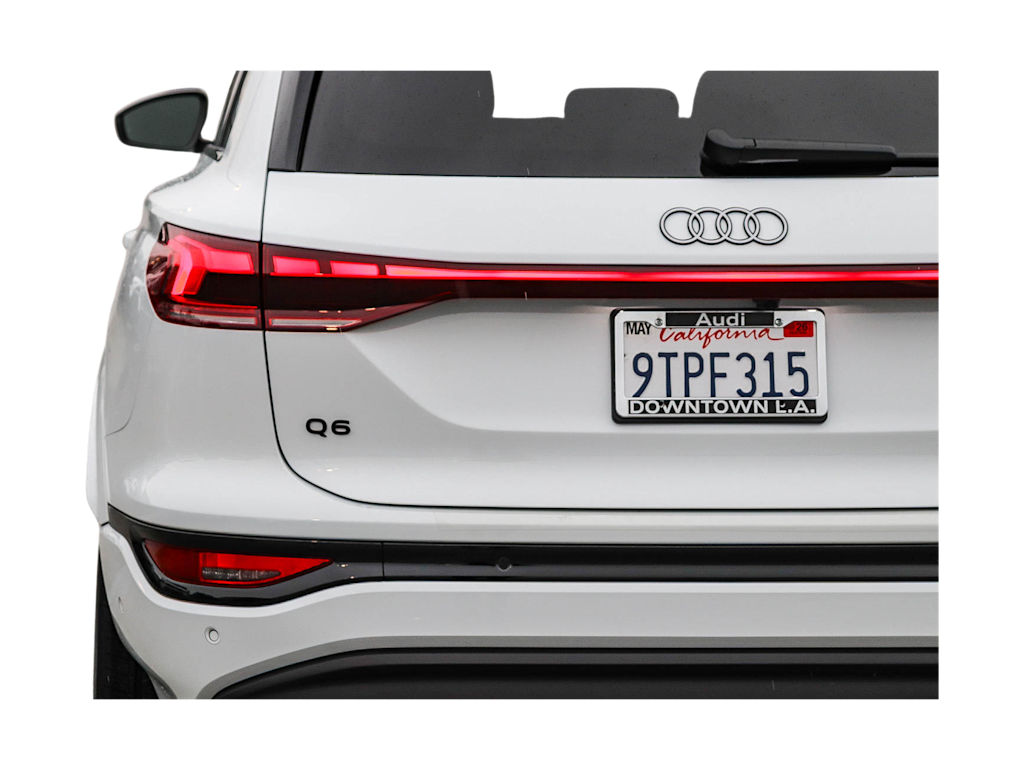 Thumbnail: 2025 Audi Q6 e-tron - 24