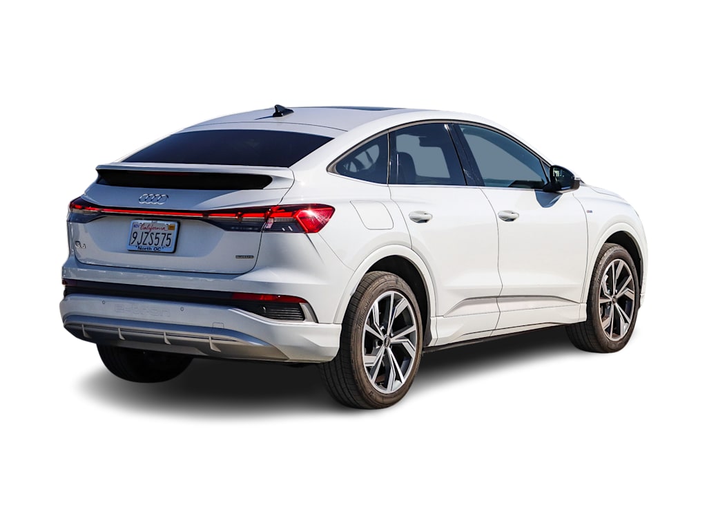 Thumbnail: 2023 Audi Q4 e-tron - 18