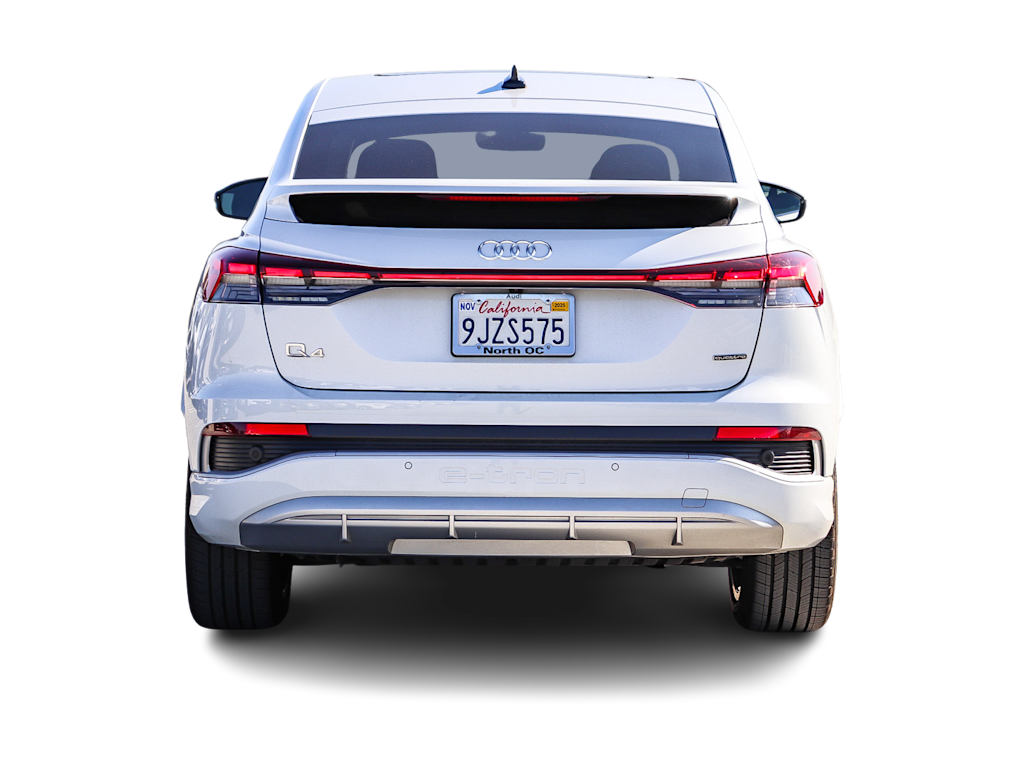 Thumbnail: 2023 Audi Q4 e-tron - 4