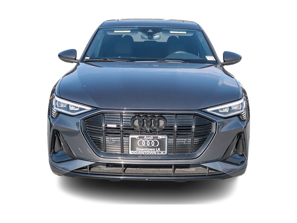 Thumbnail: 2023 Audi e-tron - 16