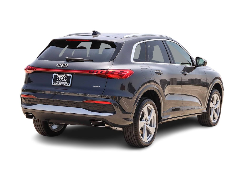 Thumbnail: 2026 Audi Q5 - 17