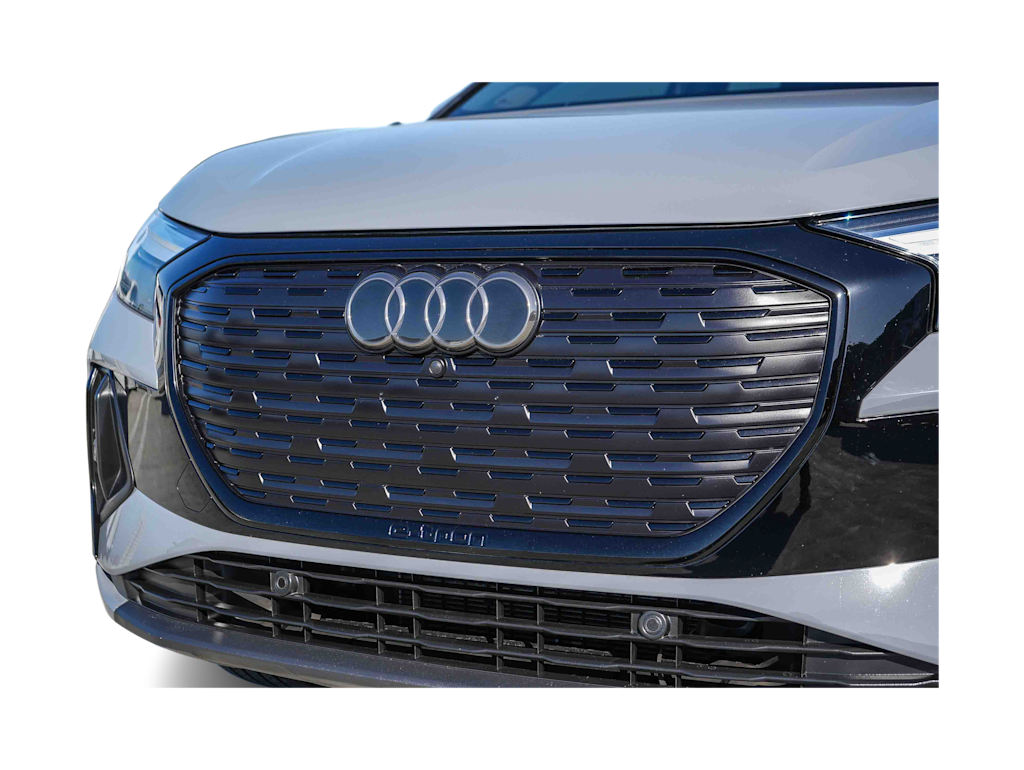 Thumbnail: 2023 Audi Q4 e-tron - 20