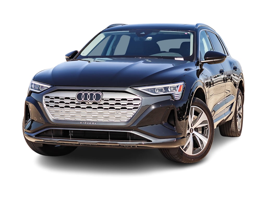 Thumbnail: 2024 Audi Q8 e-tron - 5
