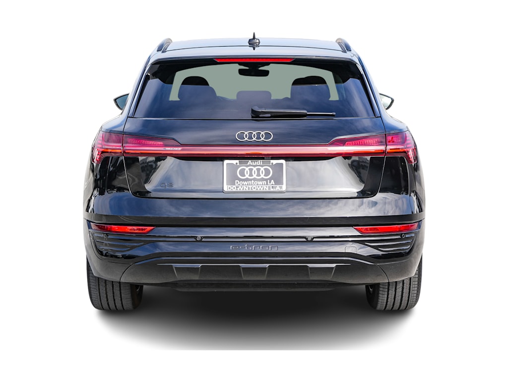 Thumbnail: 2024 Audi Q8 e-tron - 4
