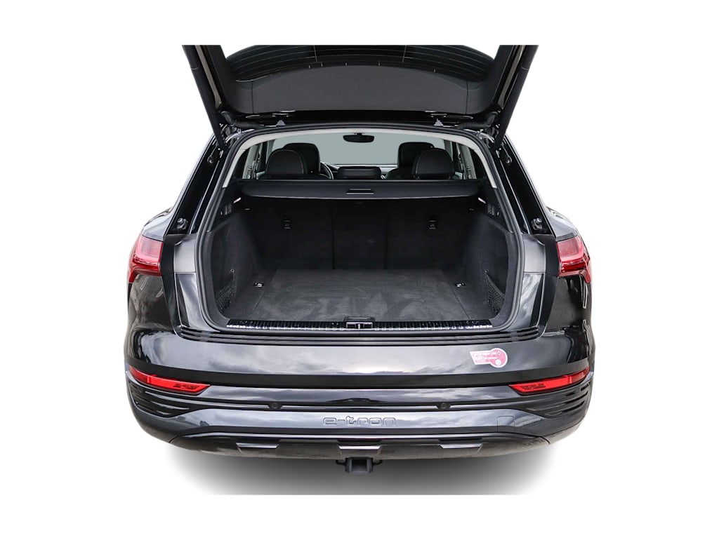 Thumbnail: 2024 Audi Q8 e-tron - 16