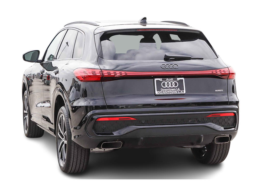 Thumbnail: 2026 Audi Q5 - 3