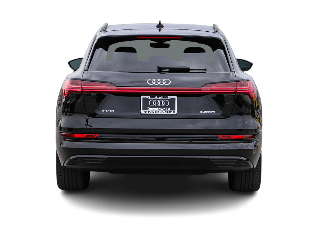 Thumbnail: 2023 Audi e-tron - 4