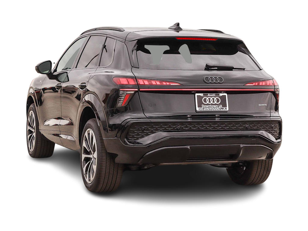 Thumbnail: 2026 Audi Q3 - 3