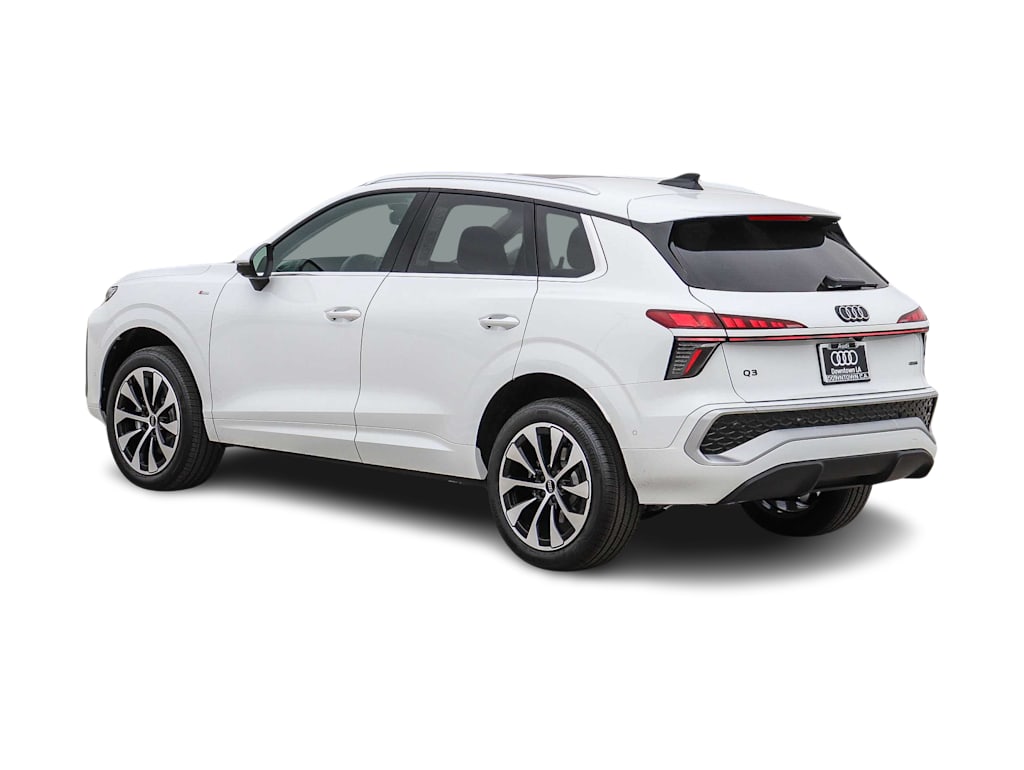 Thumbnail: 2026 Audi Q3 - 3