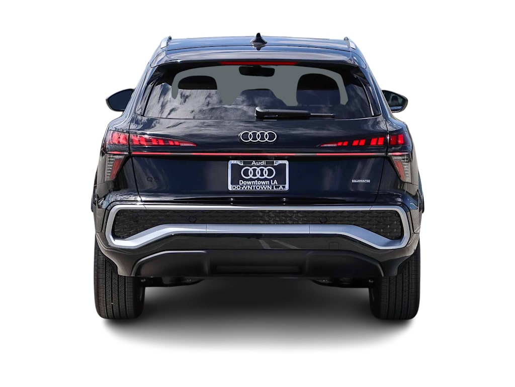 Thumbnail: 2026 Audi Q3 - 4
