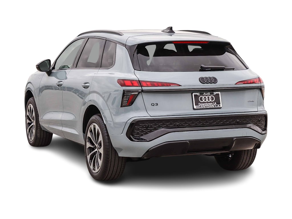 Thumbnail: 2026 Audi Q3 - 3
