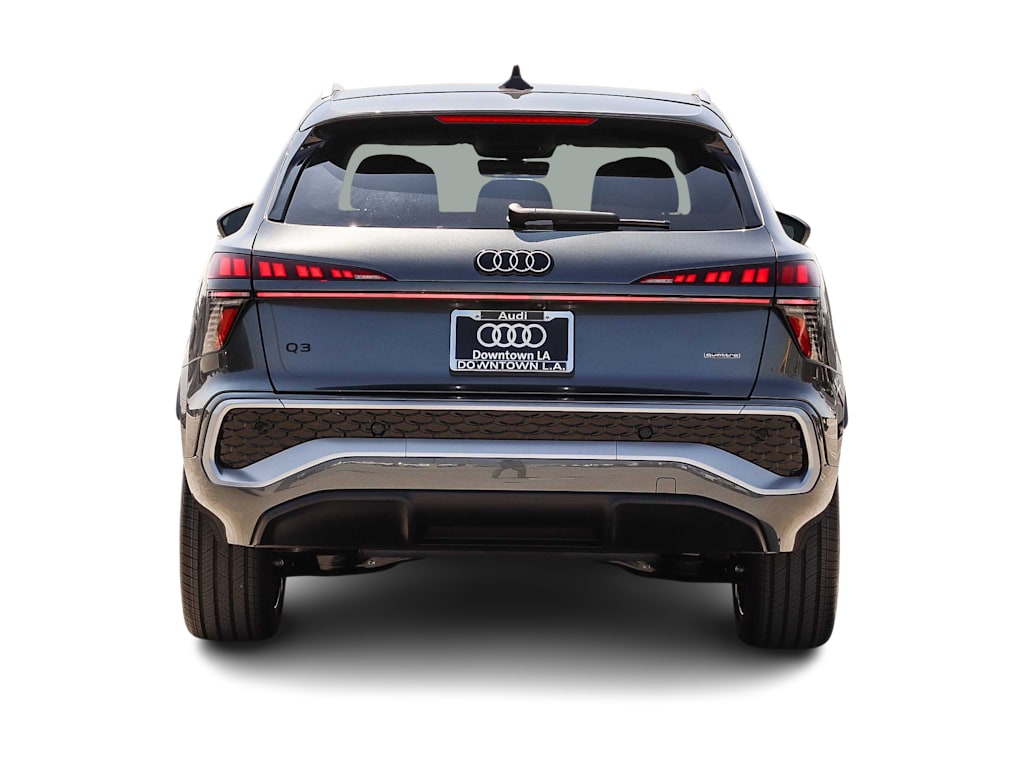Thumbnail: 2026 Audi Q3 - 4