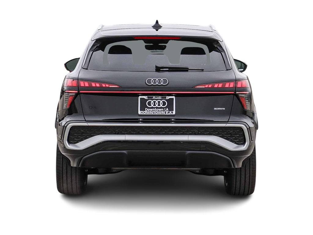 Thumbnail: 2026 Audi Q3 - 4