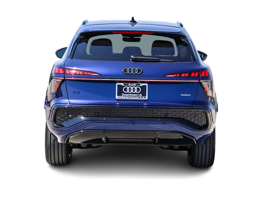 Thumbnail: 2026 Audi Q3 - 4