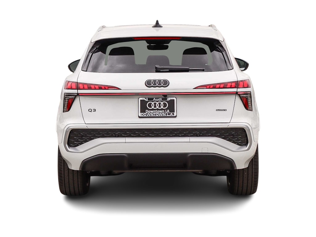 Thumbnail: 2026 Audi Q3 - 4