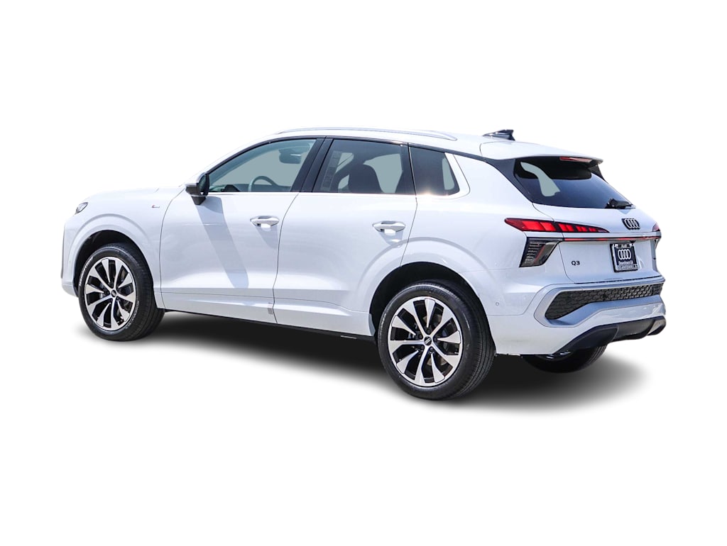 Thumbnail: 2026 Audi Q3 - 3