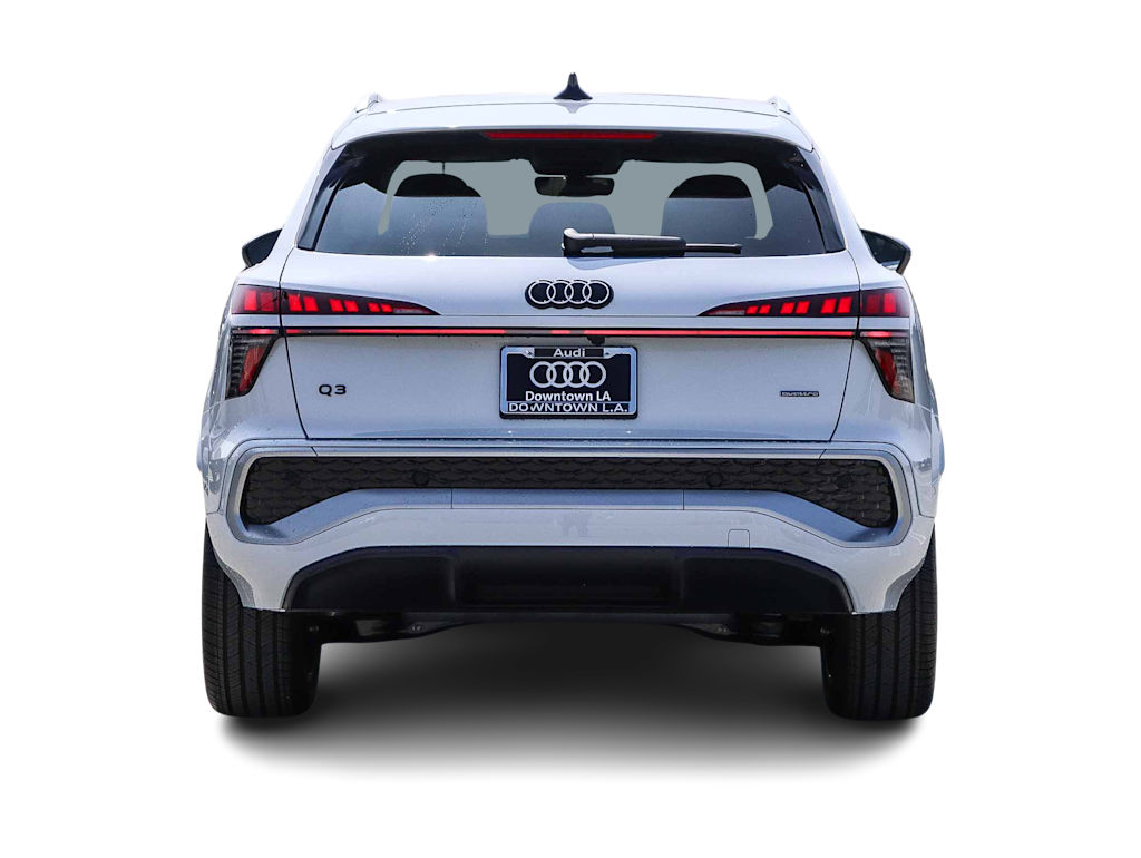 Thumbnail: 2026 Audi Q3 - 4